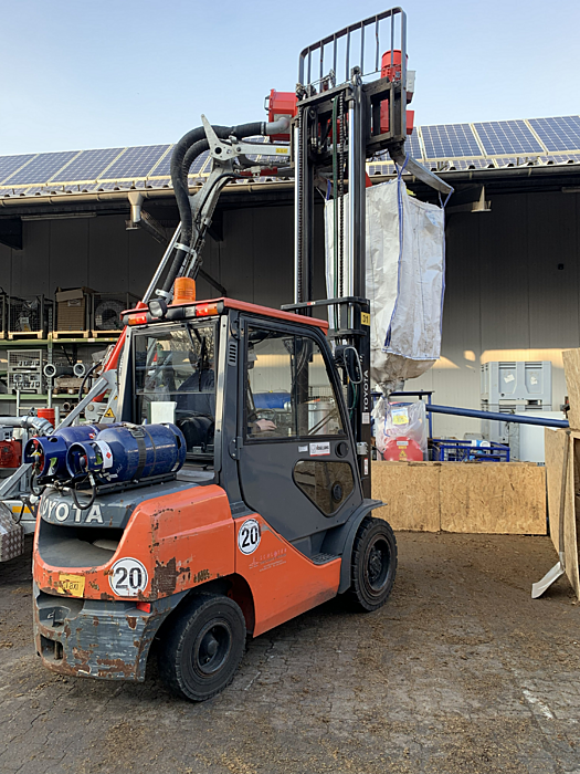 Gewaschenes Material wird in BigBags verpackt